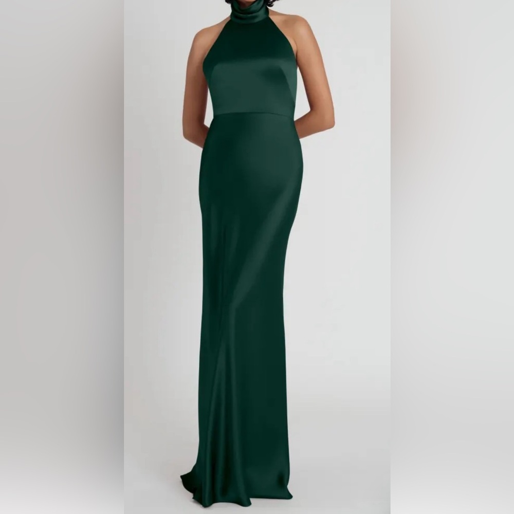 Jenny Yoo size 6 Nicole luxe satin halter dress in emerald.